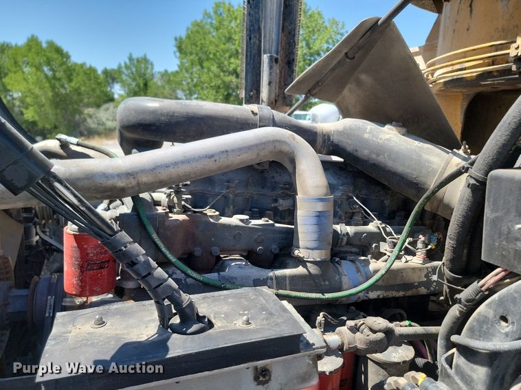 image for item OD9706 1998 Mack MR688S concrete pump truck