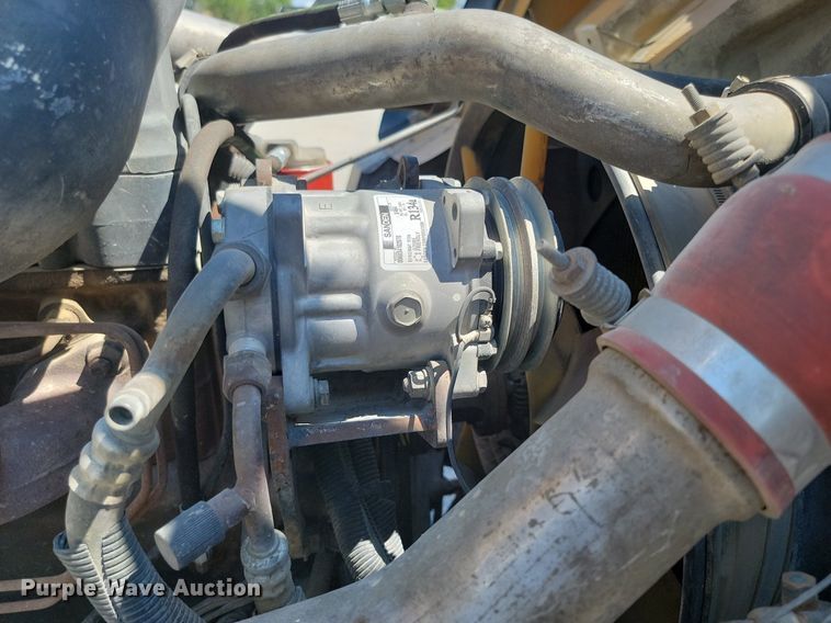 image for item OD9706 1998 Mack MR688S concrete pump truck