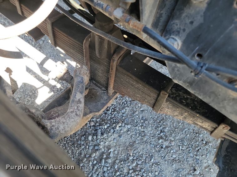 image for item OD9706 1998 Mack MR688S concrete pump truck