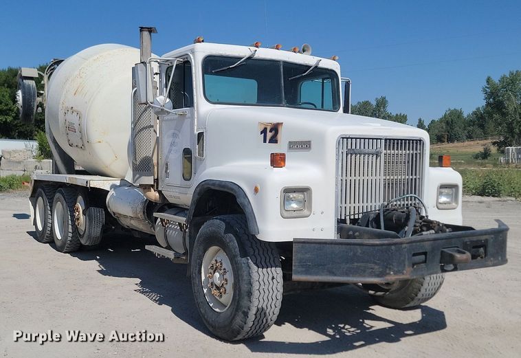 image for item OD9709 1993 International  F5070 SFA ready mix truck