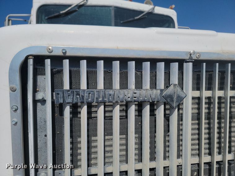 image for item OD9709 1993 International  F5070 SFA ready mix truck