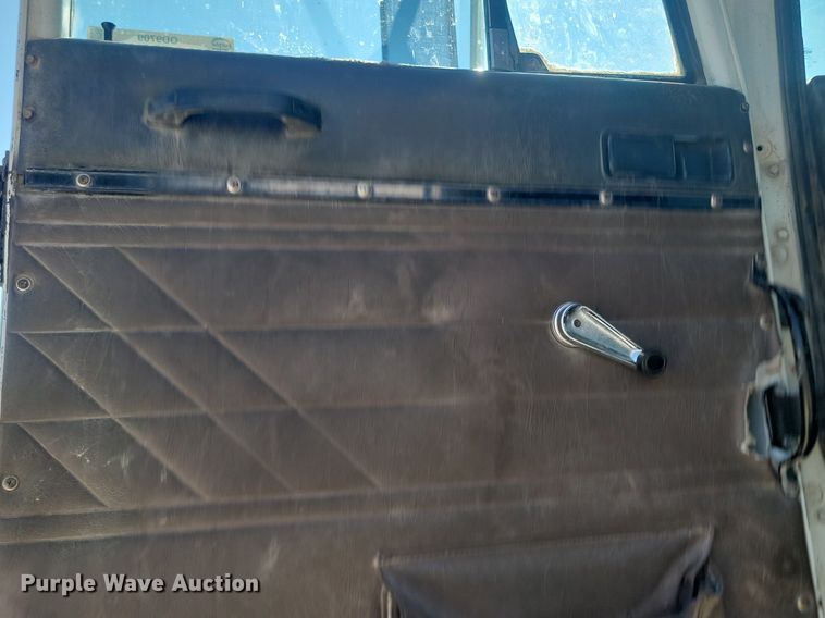 image for item OD9709 1993 International  F5070 SFA ready mix truck