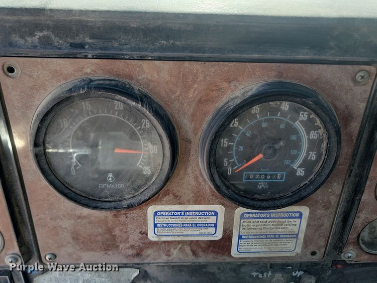 image for item OD9709 1993 International  F5070 SFA ready mix truck