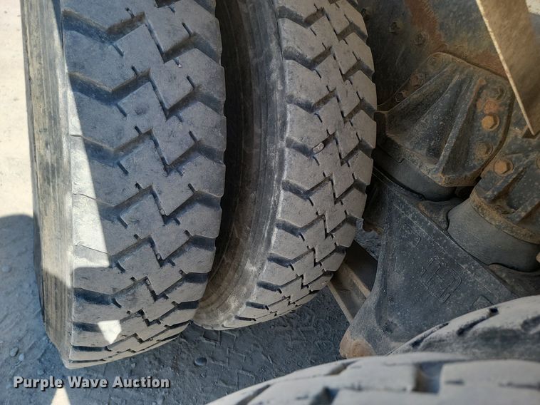 image for item OD9709 1993 International  F5070 SFA ready mix truck