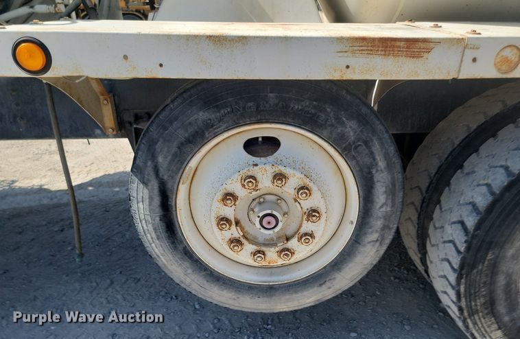 image for item OD9709 1993 International  F5070 SFA ready mix truck