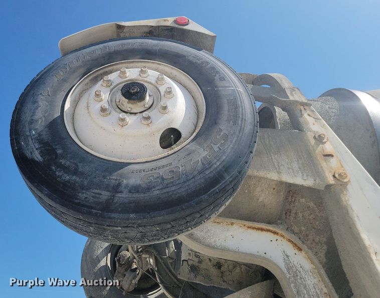 image for item OD9709 1993 International  F5070 SFA ready mix truck