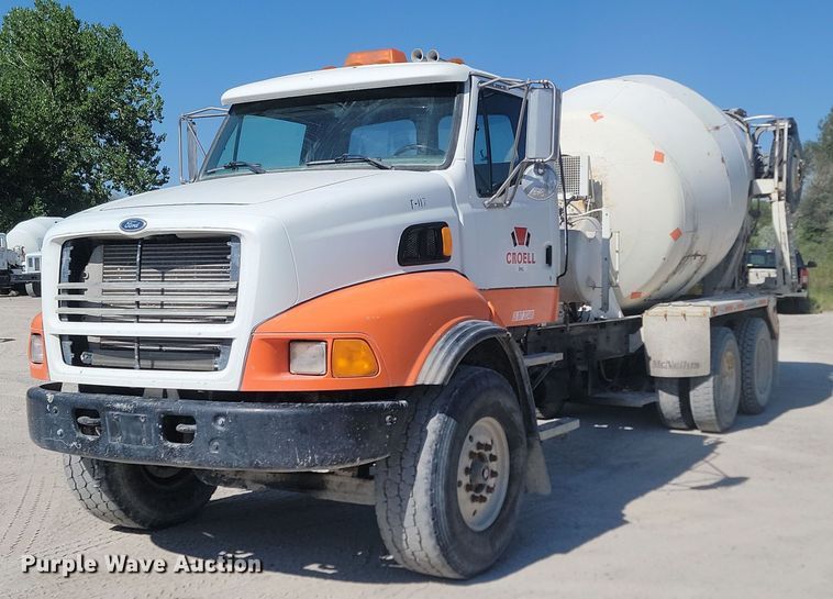 image for item OD9710 1998 Ford LT8513 ready mix truck