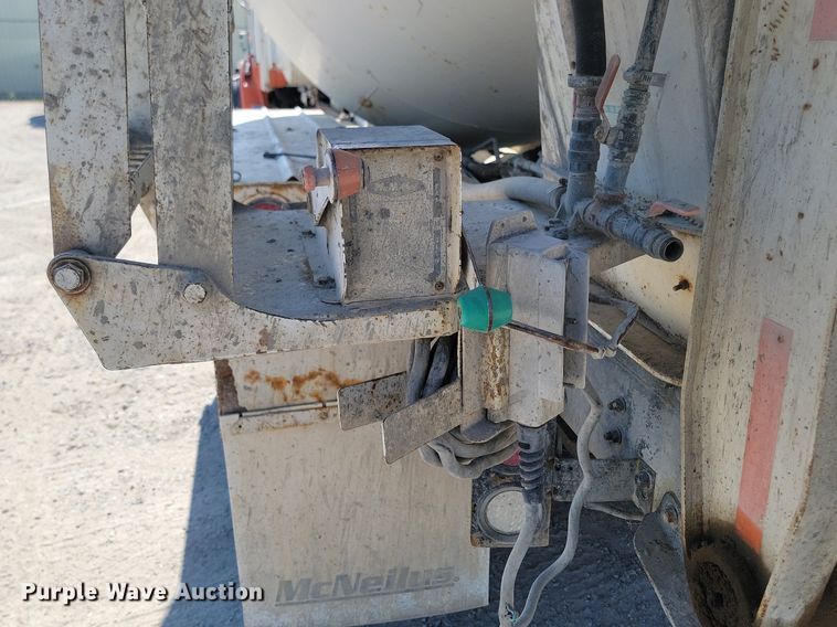 image for item OD9710 1998 Ford LT8513 ready mix truck