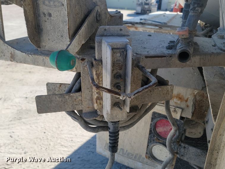 image for item OD9710 1998 Ford LT8513 ready mix truck