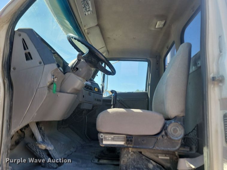 image for item OD9710 1998 Ford LT8513 ready mix truck