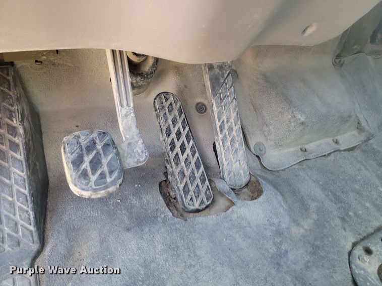 image for item OD9710 1998 Ford LT8513 ready mix truck