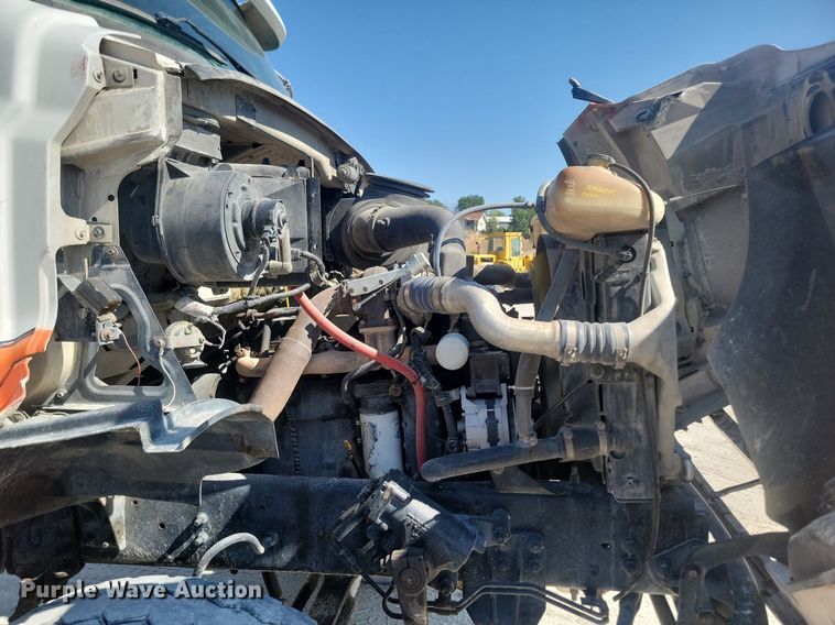 image for item OD9710 1998 Ford LT8513 ready mix truck