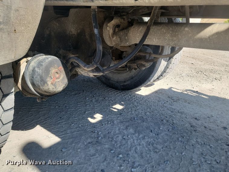 image for item OD9710 1998 Ford LT8513 ready mix truck