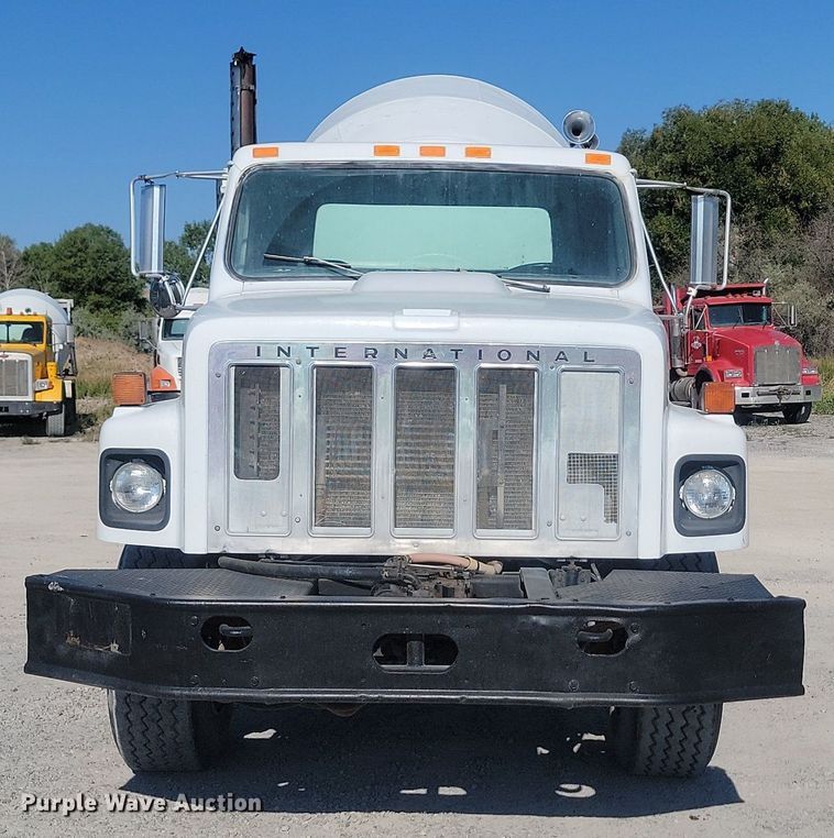 image for item OD9712 1981 International  F2674 ready mix truck
