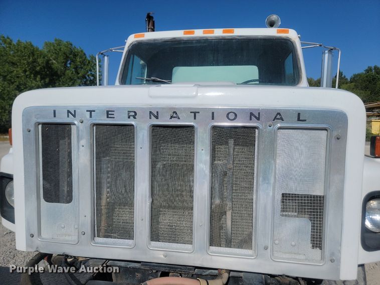 image for item OD9712 1981 International  F2674 ready mix truck