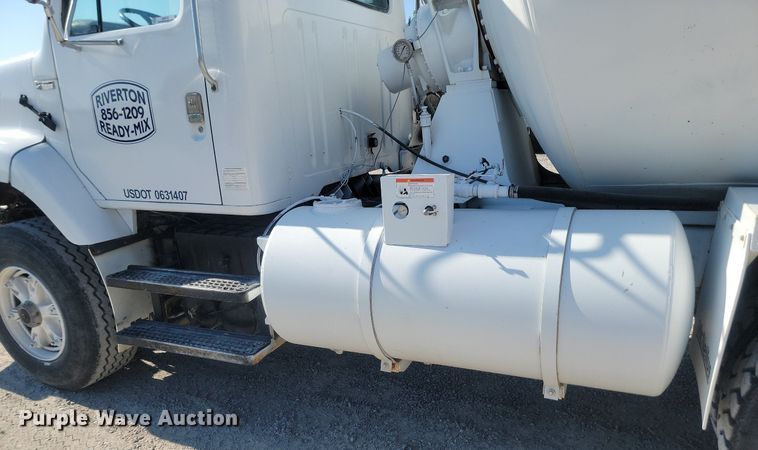 image for item OD9712 1981 International  F2674 ready mix truck