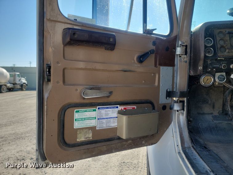 image for item OD9712 1981 International  F2674 ready mix truck