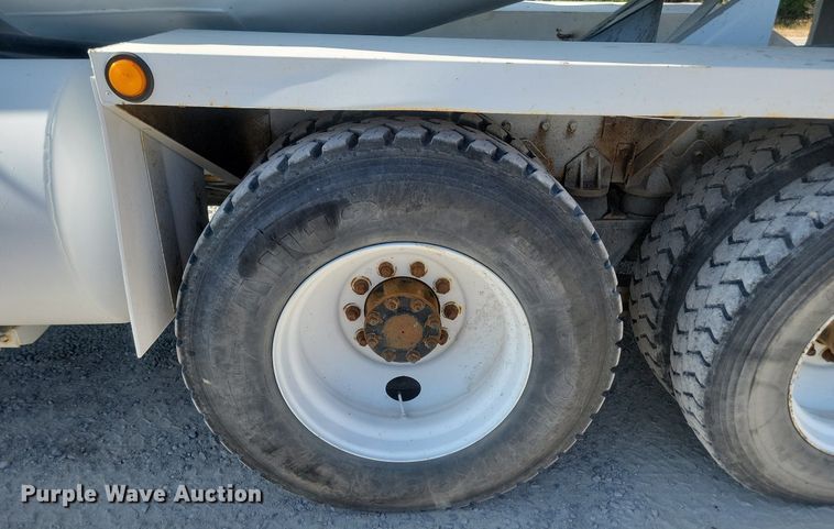 image for item OD9712 1981 International  F2674 ready mix truck