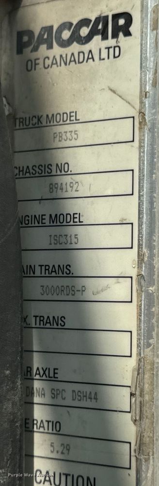 image for item OF9915 2006 Peterbilt 335 roll-off container truck