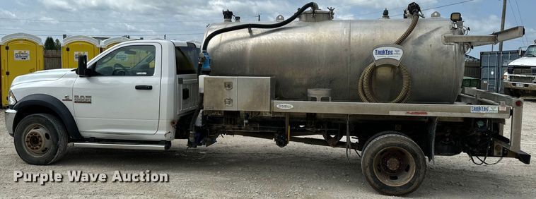 image for item OF9916 2015 Dodge Ram 5500HD vacuum truck