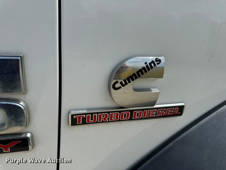 image for item OF9916 2015 Dodge Ram 5500HD vacuum truck