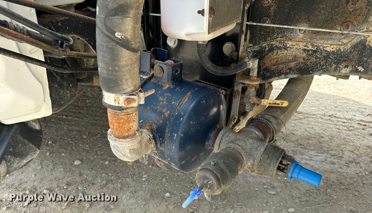 image for item OF9916 2015 Dodge Ram 5500HD vacuum truck