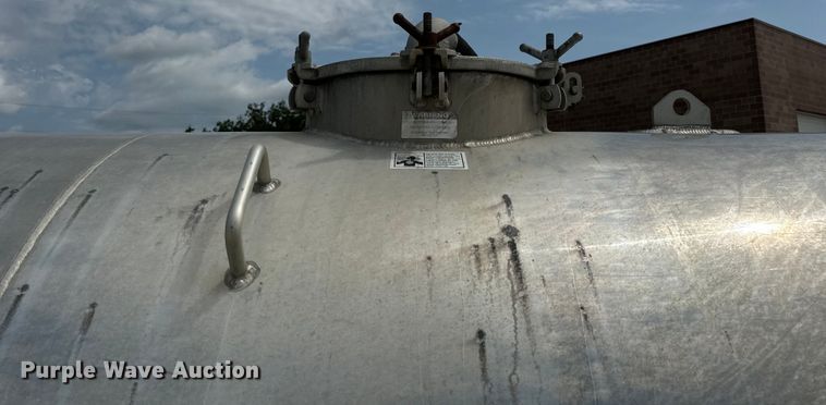 image for item OF9916 2015 Dodge Ram 5500HD vacuum truck