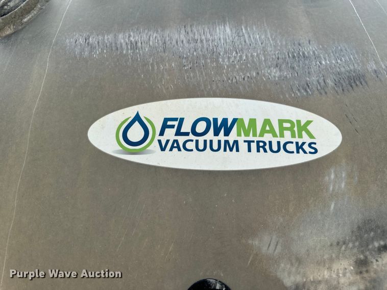 image for item OF9916 2015 Dodge Ram 5500HD vacuum truck