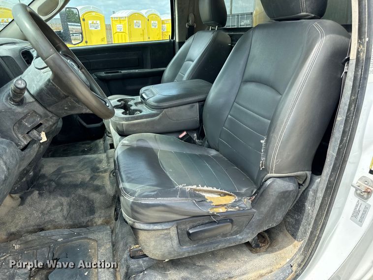 image for item OF9916 2015 Dodge Ram 5500HD vacuum truck