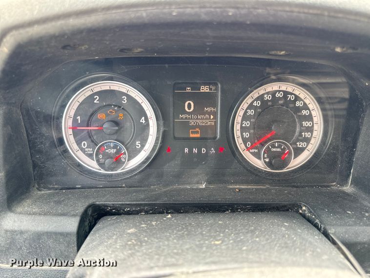 image for item OF9916 2015 Dodge Ram 5500HD vacuum truck