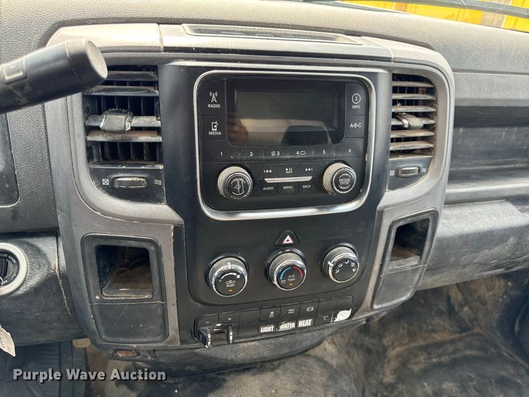 image for item OF9916 2015 Dodge Ram 5500HD vacuum truck