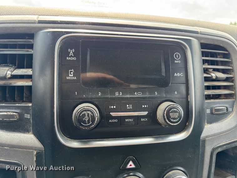 image for item OF9916 2015 Dodge Ram 5500HD vacuum truck