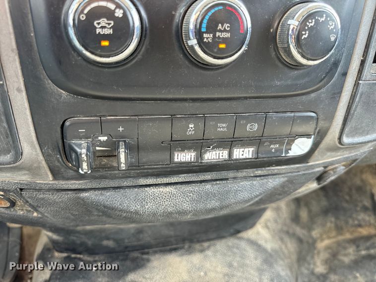 image for item OF9916 2015 Dodge Ram 5500HD vacuum truck