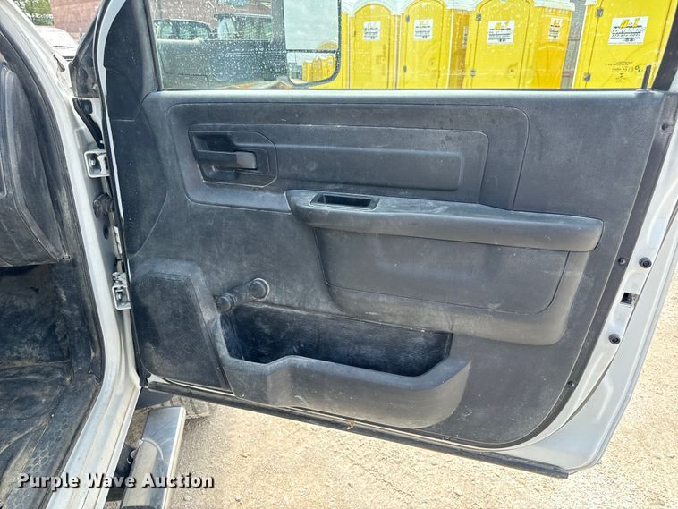 image for item OF9916 2015 Dodge Ram 5500HD vacuum truck