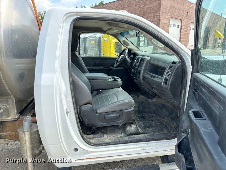 image for item OF9916 2015 Dodge Ram 5500HD vacuum truck