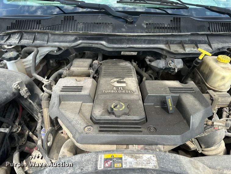 image for item OF9916 2015 Dodge Ram 5500HD vacuum truck