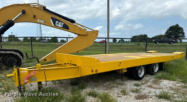 image for item OF9918 1990 Eager Beaver 15TXL tilt deck equipment trailer