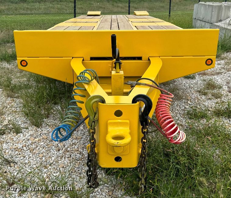 image for item OF9918 1990 Eager Beaver 15TXL tilt deck equipment trailer