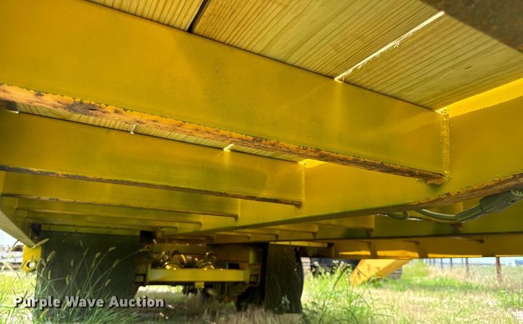 image for item OF9918 1990 Eager Beaver 15TXL tilt deck equipment trailer