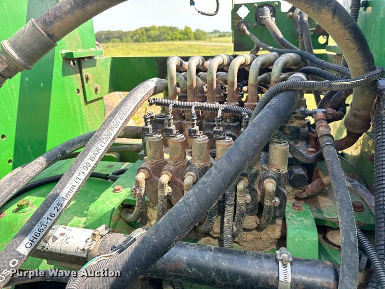 image for item OF9919 2008 John Deere 9630  Scraper Special 4WD tractor