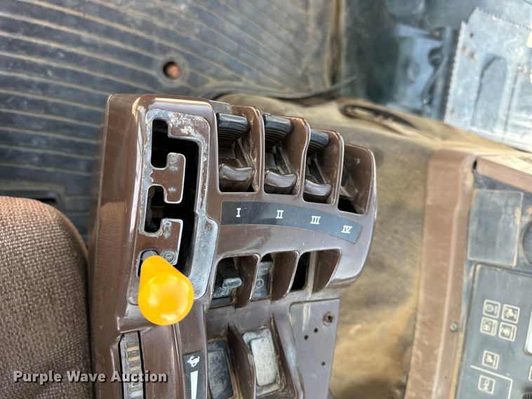 image for item OF9919 2008 John Deere 9630  Scraper Special 4WD tractor