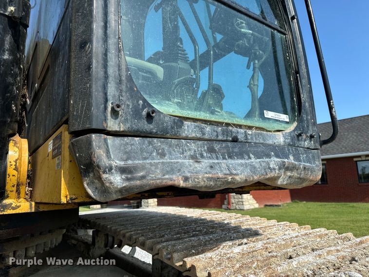 image for item OF9920 2017 Caterpillar  349FL excavator