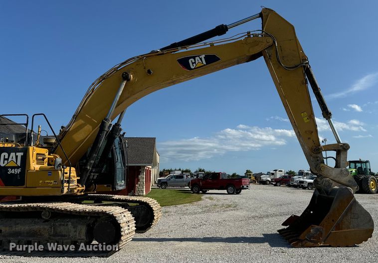 image for item OF9920 2017 Caterpillar  349FL excavator
