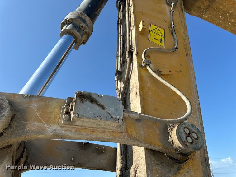 image for item OF9920 2017 Caterpillar  349FL excavator