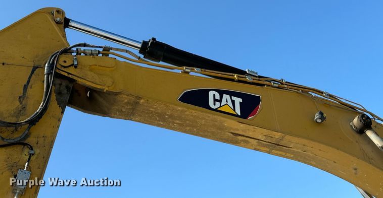 image for item OF9920 2017 Caterpillar  349FL excavator