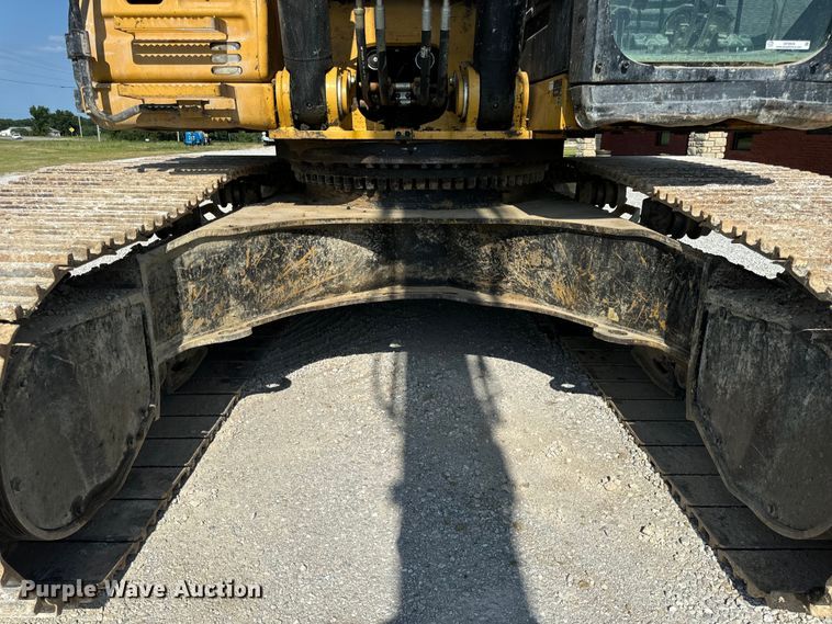 image for item OF9920 2017 Caterpillar  349FL excavator