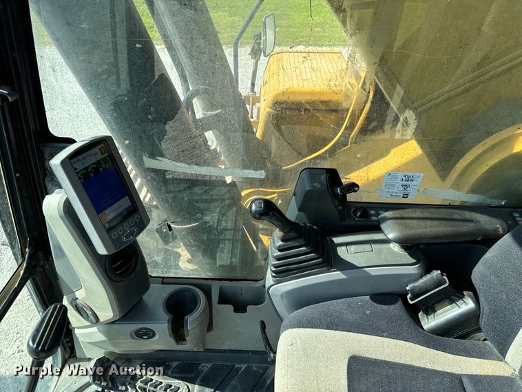 image for item OF9920 2017 Caterpillar  349FL excavator