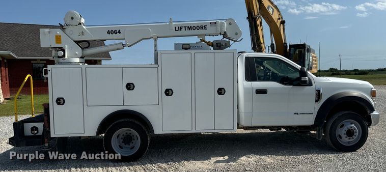 image for item OF9921 2022 Ford F550 XL utility / service truck