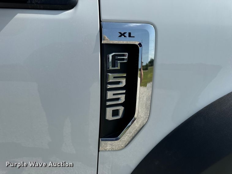 image for item OF9921 2022 Ford F550 XL utility / service truck
