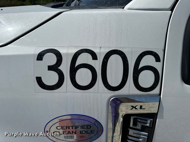 image for item OF9921 2022 Ford F550 XL utility / service truck